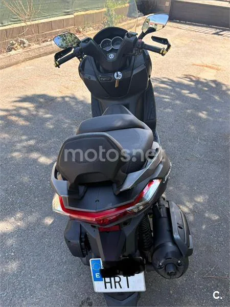SYM Joymax 300 - Vista 4