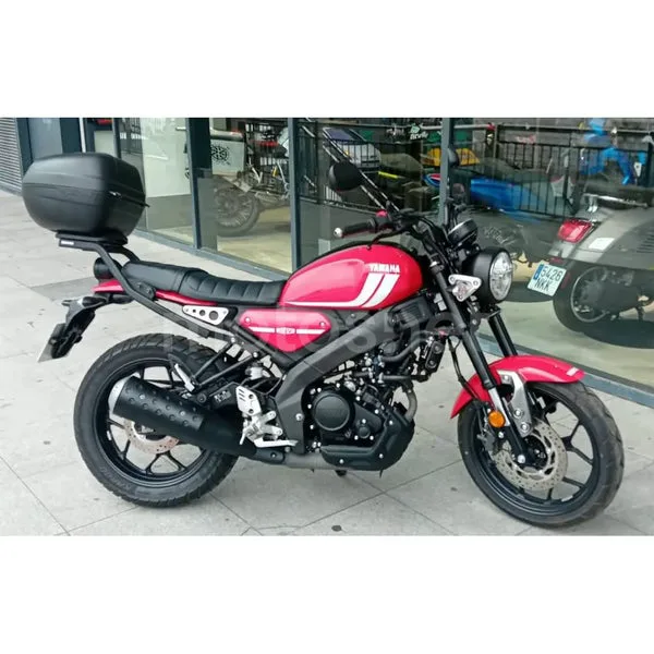 Yamaha XSR125 - Vista 5