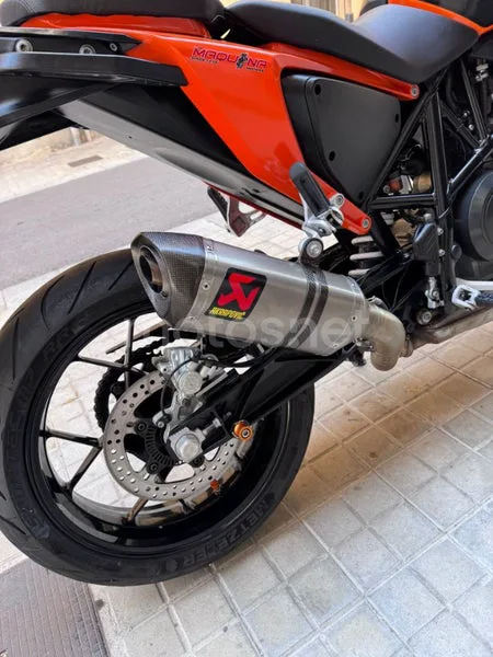 KTM 690 Duke - Vista 8