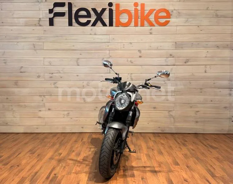 Suzuki Gladius 650 2690 € 2011 Madrid - 2