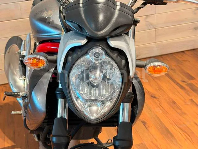 Suzuki Gladius 650 - Vista 10