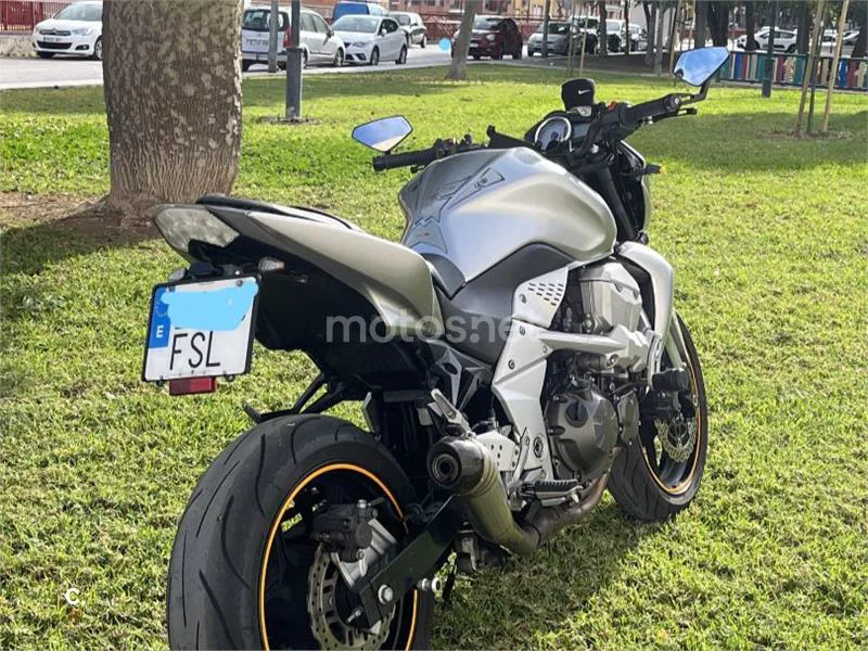 Kawasaki Z750 - Vista 6