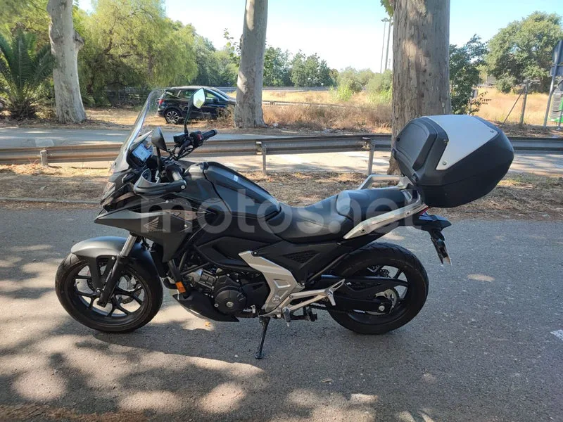 Honda NC750X - Vista 5