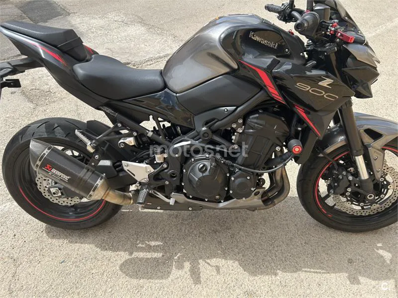 Kawasaki Z900 - Vista 4
