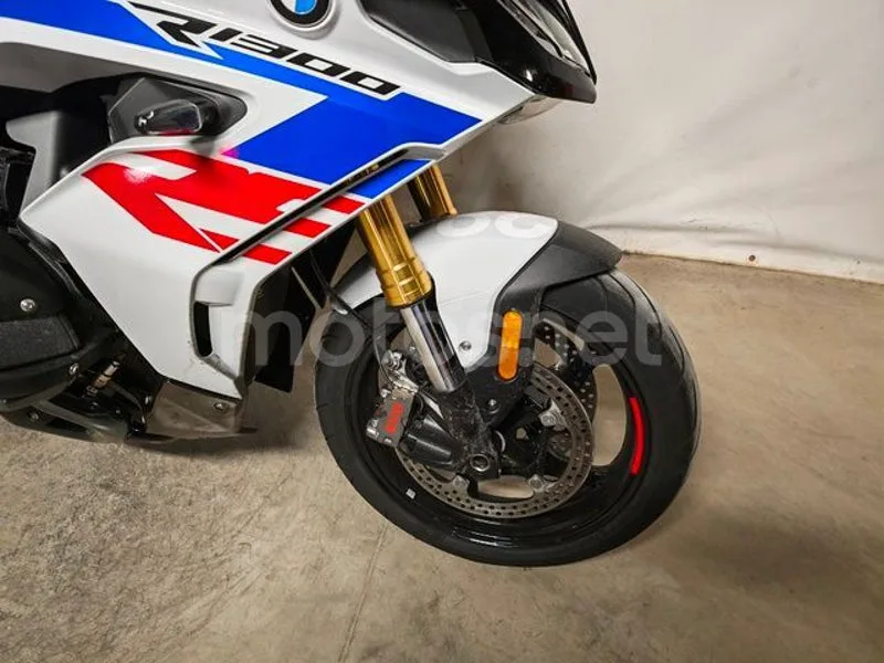 BMW R 1300 RS - Vista 7