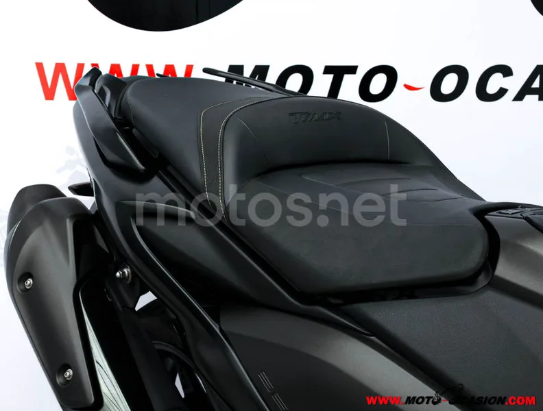 Yamaha TMAX 560 - Vista 11