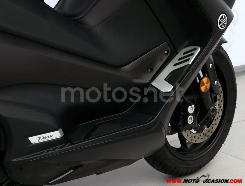 Yamaha TMAX 560 - Vista 5