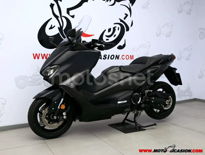 Yamaha TMAX 560 - Vista 8