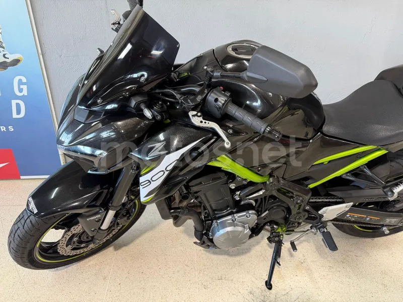 Kawasaki Z900 - Vista 6