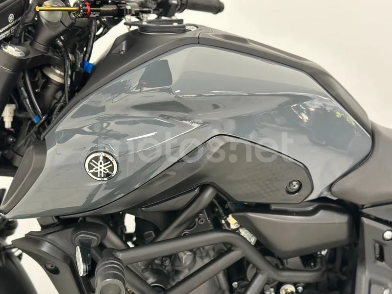 Yamaha MT-07 - Vista 13