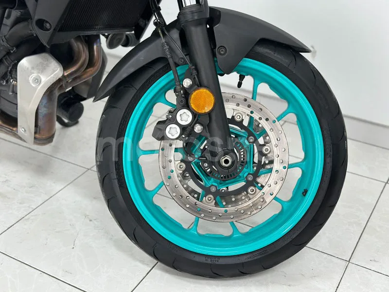 Yamaha MT-07 - Vista 25