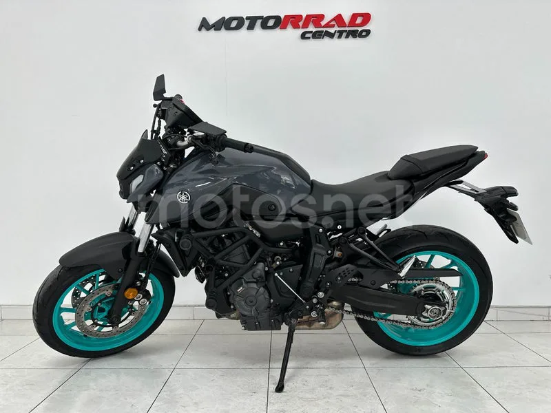 Yamaha MT-07 - Vista 4