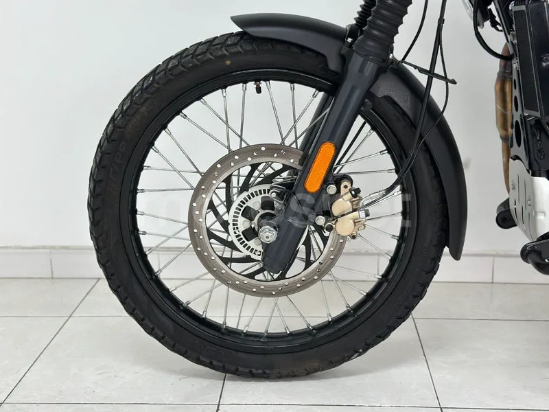 Royal Enfield Himalayan 410 - Vista 12