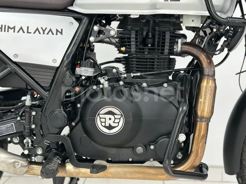 Royal Enfield Himalayan 410 - Vista 26