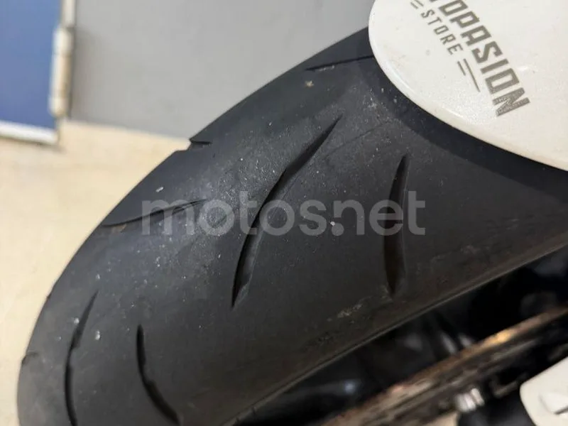 Triumph Daytona 675 - Vista 7