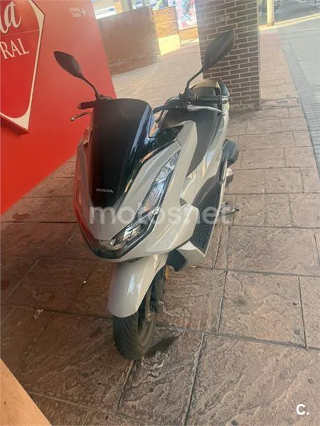 Honda PCX125 2800 € 2023 Madrid - 1