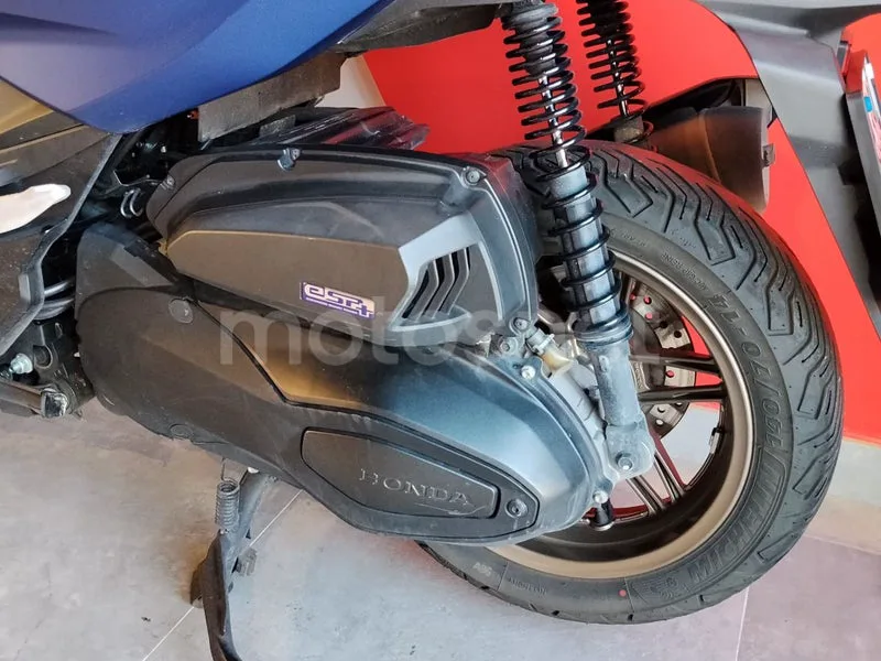 Honda Forza 350 - Vista 9