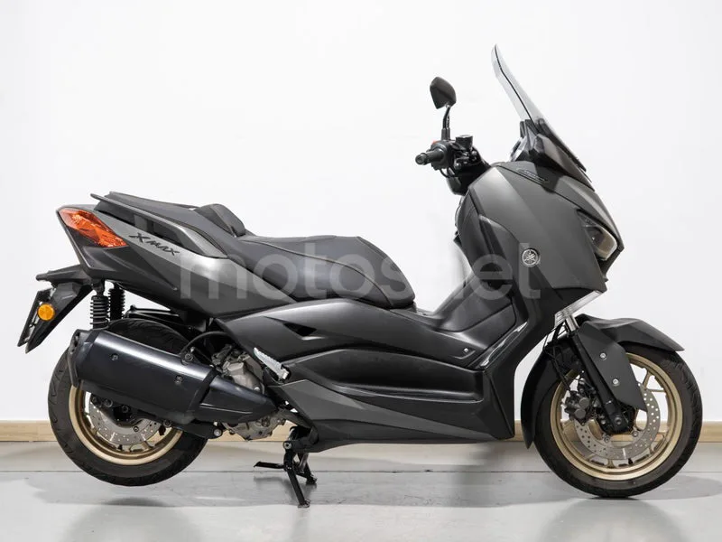Yamaha XMAX 300 - Vista 5