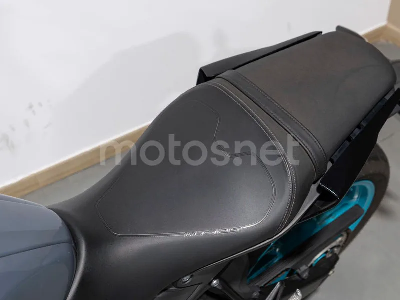 Yamaha MT-125 - Vista 5