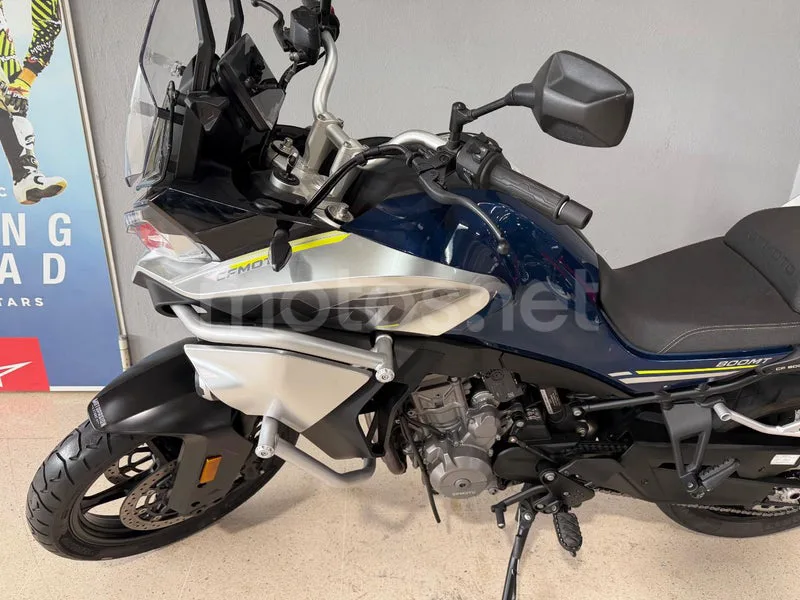 CFMOTO 800MT - Vista 6