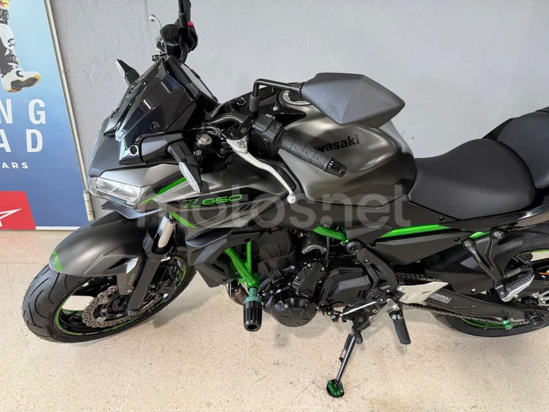 Kawasaki Z650 - Vista 4