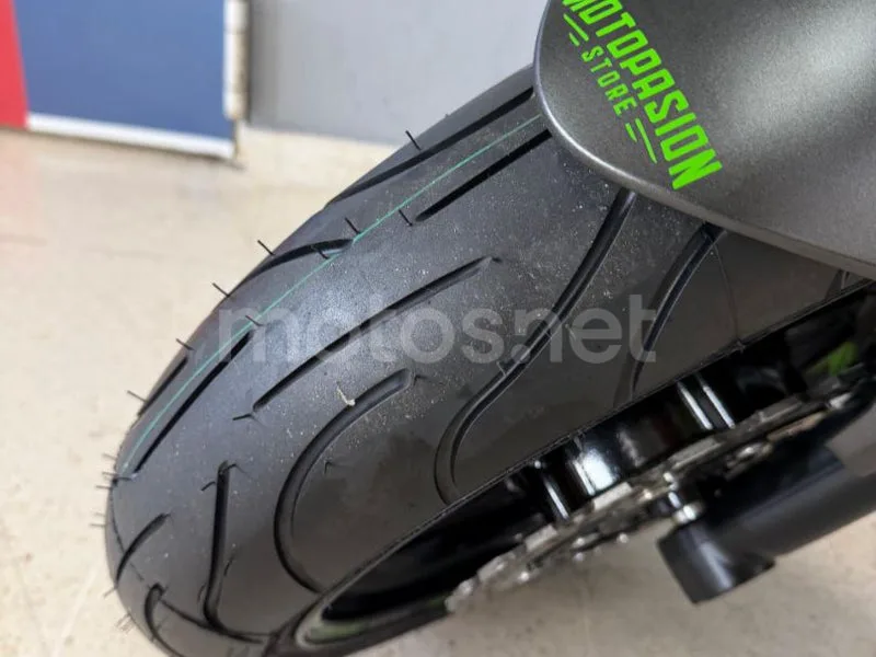 Kawasaki Z650 - Vista 5