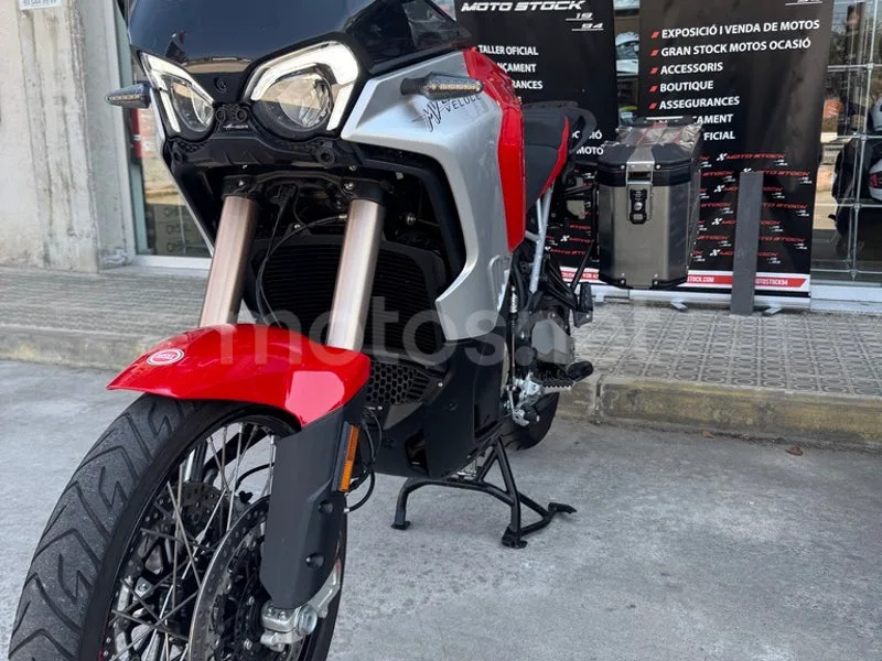 MV Agusta Enduro Veloce - Vista 11