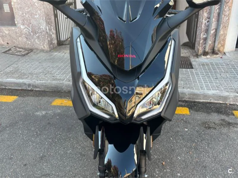 Honda Forza 350 - Vista 3