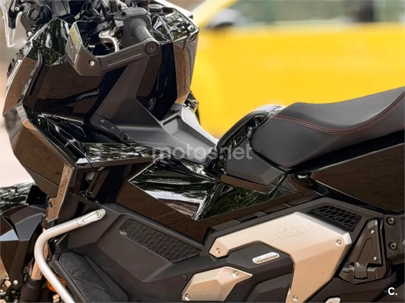Honda X-ADV - Vista 5