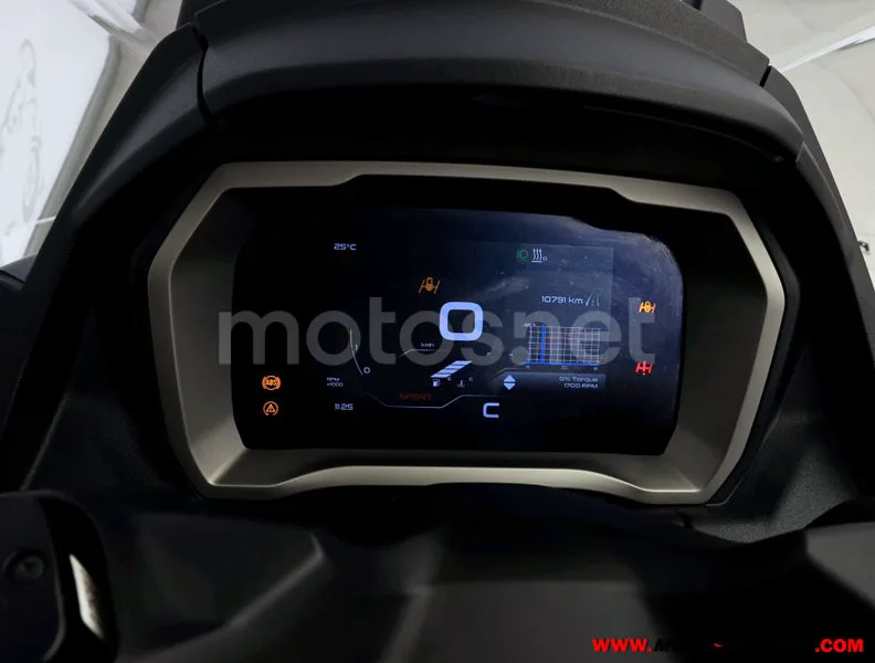 Piaggio MP3 530 Exclusive - Vista 6
