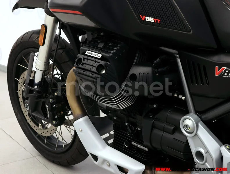 Moto Guzzi V85 TT - Vista 10