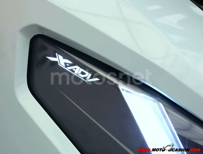 Honda X-ADV - Vista 8