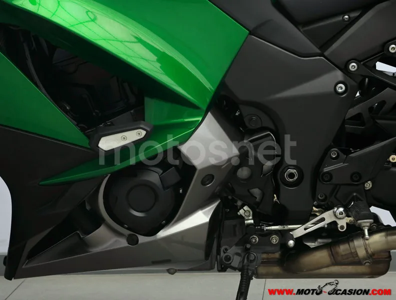 Kawasaki Z1000 SX - Vista 8