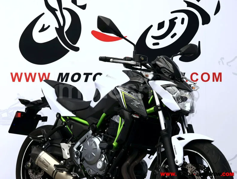 Kawasaki Z650 - Vista 4
