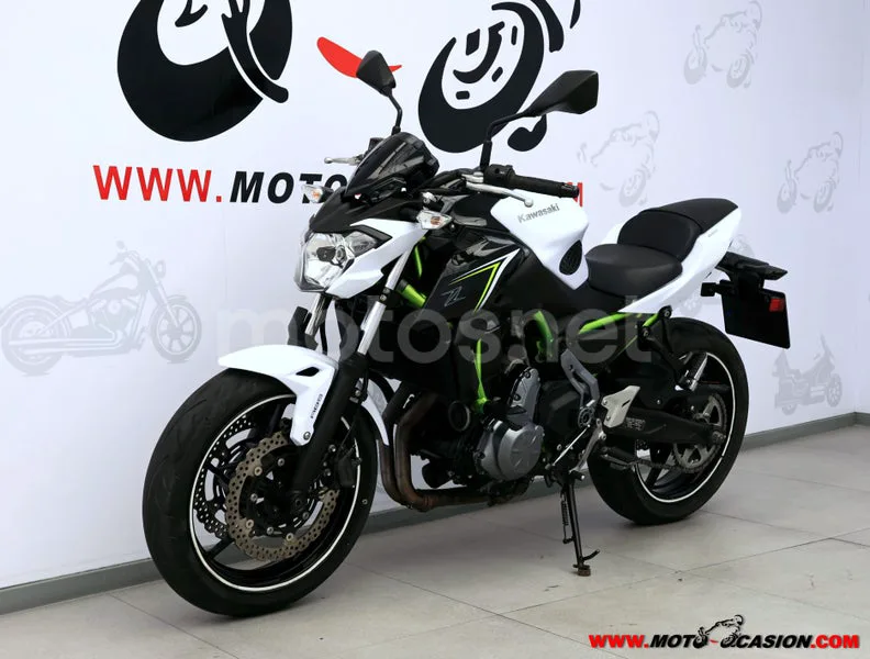 Kawasaki Z650 - Vista 8