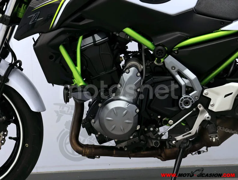 Kawasaki Z650 - Vista 10