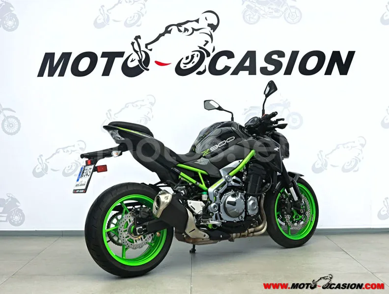 Kawasaki Z900 - Vista 3