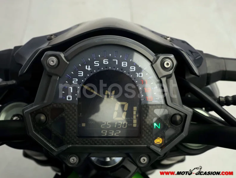 Kawasaki Z900 - Vista 6