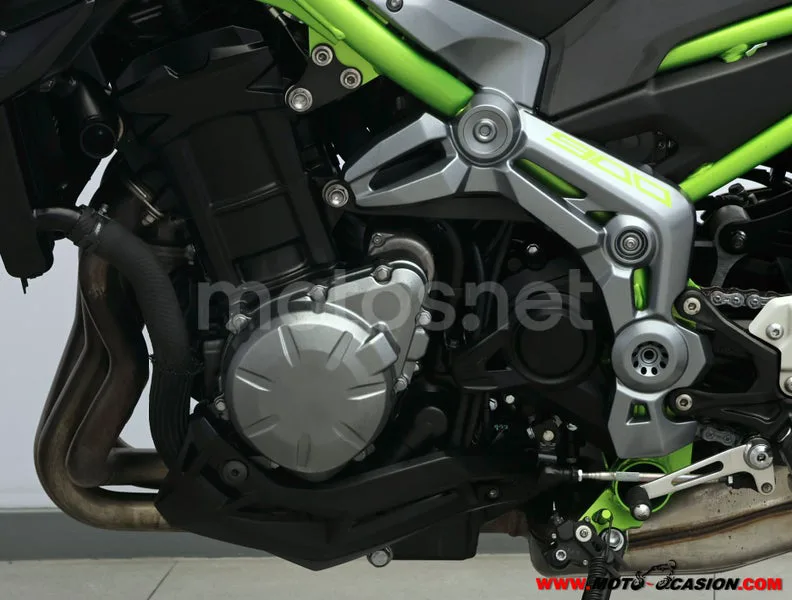 Kawasaki Z900 - Vista 10