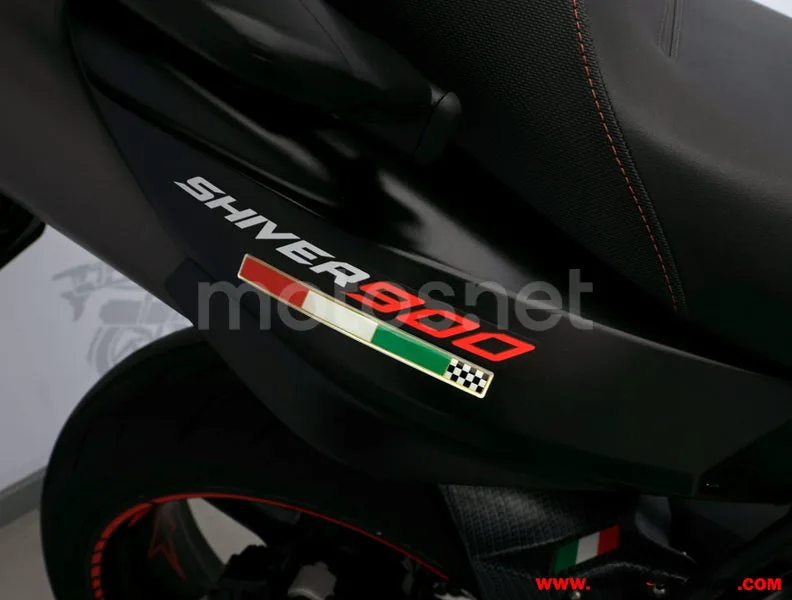Aprilia Shiver 900 - Vista 9