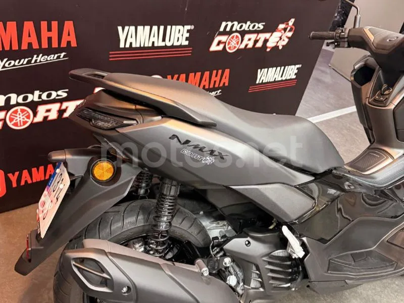 Yamaha NMAX - Vista 14