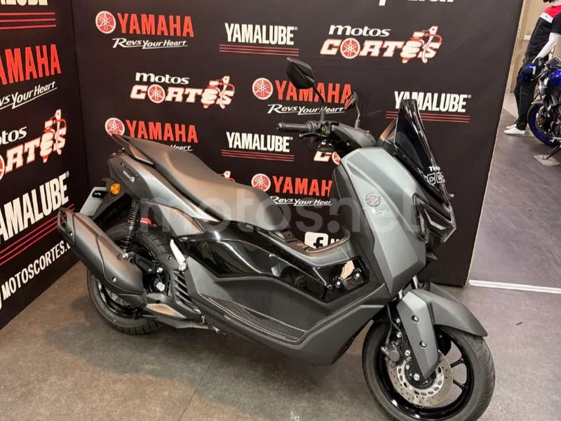 Yamaha NMAX - Vista 4