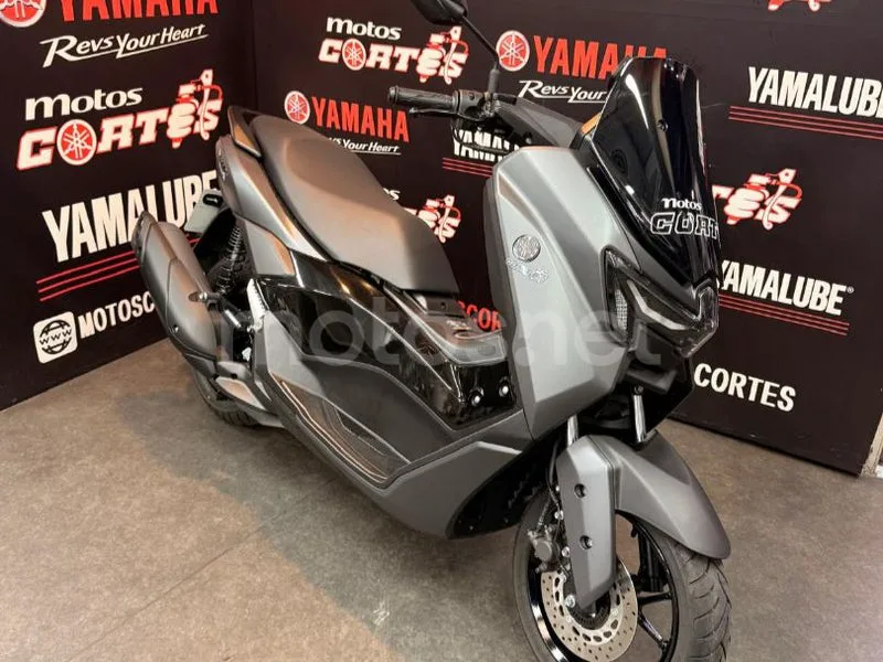 Yamaha NMAX - Vista 5