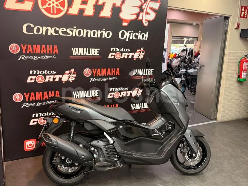 Yamaha NMAX - Vista 6