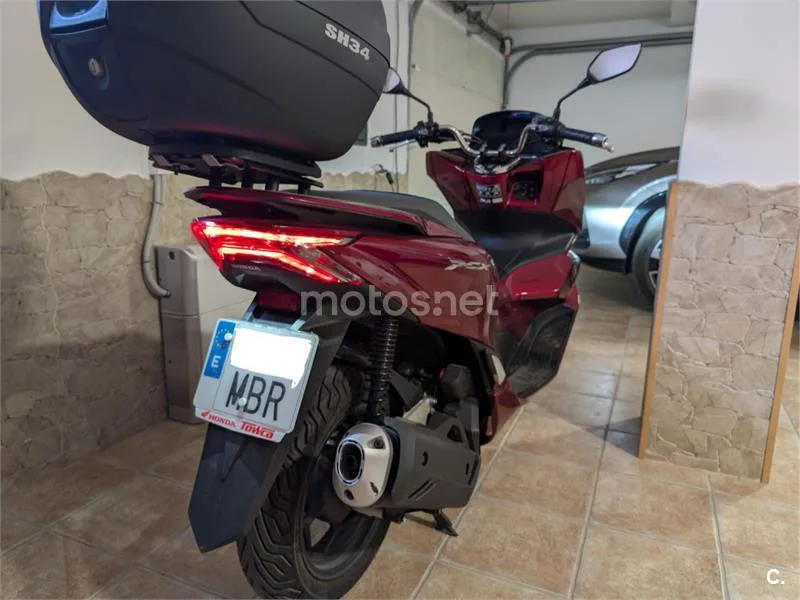 Honda PCX125 - Vista 3