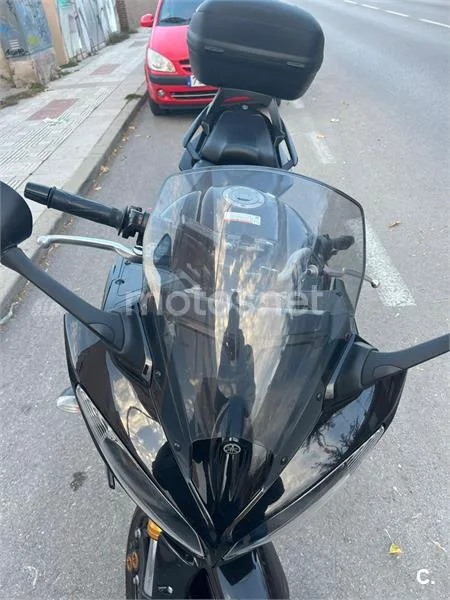 Yamaha Fazer 8 - Vista 3