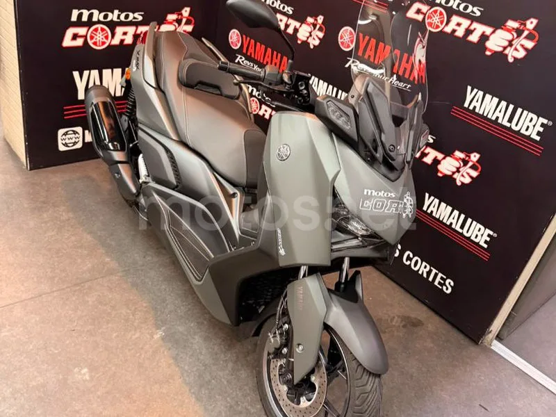 Yamaha XMAX 300 - Vista 14