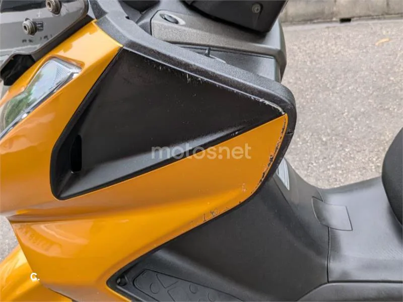 Kymco Super Dink 300 - Vista 6