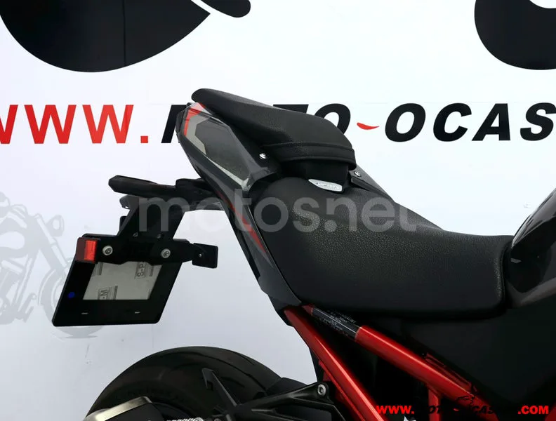 Kawasaki Z900 - Vista 11