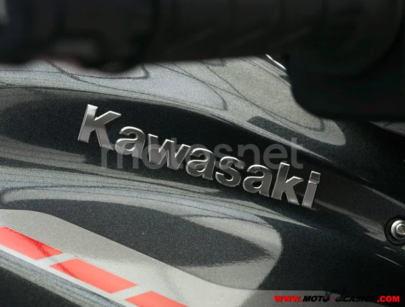 Kawasaki Z900 - Vista 9